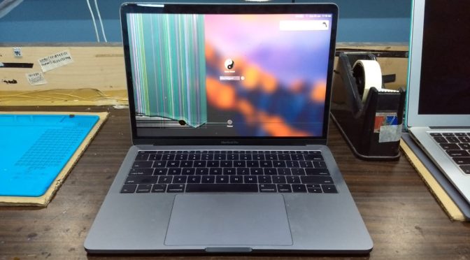 MacBook Pro 15" A1707 Screen Repair Expert Brisbane | Yorit Solutions