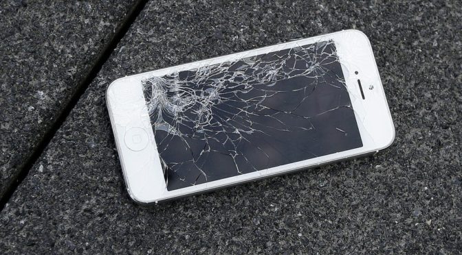 iPhone 5 Screen Repair Expert Brisbane - Yorit Solutions