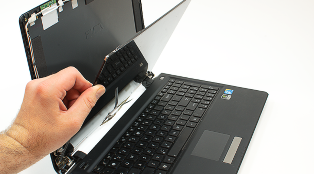 Troubleshooting with installing new Laptop Screen - Yorit Blog